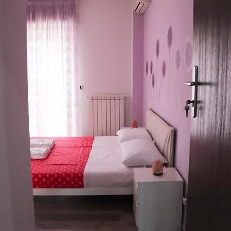 Francesco Fly Bed & Breakfast Neapol